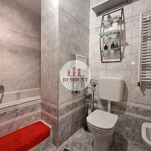 VRBIK Spacious 4-room apartment, 4th floor, excellent location, terrace, storage room