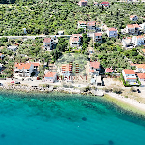 OTOK UGLJAN Kali - Prvi red do mora, građevinsko zemljište, BEZ PROVIZIJE