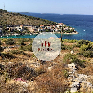 PRIMOŠTEN Bilo - agricultural land next to the highway