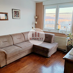 ŠPANSKO Spacious 3-room apartment 75 m2, 5th floor, elevator, loggia, NO COMMISSION