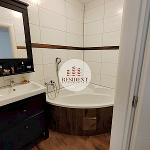 ŠPANSKO Spacious 3-room apartment 75 m2, 5th floor, elevator, loggia, NO COMMISSION