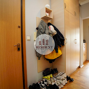 VRBANI III Modern 3-bedroom apartment 62 m2, excellent location, loggia, balcony, NO COMMISSION