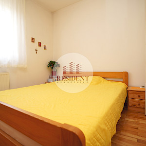 TREŠNJEVKA Tomislavova ulica, prostran 5soban stan 97 m2, 3. kat, odlična lokacija, loggia, parking