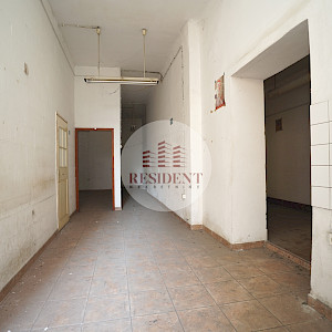 PULA Center, commercial and residential building for renovation NKP 575 m2, top location