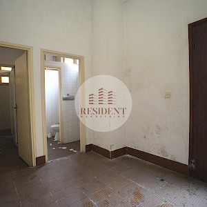 PULA Center, commercial and residential building for renovation NKP 575 m2, top location