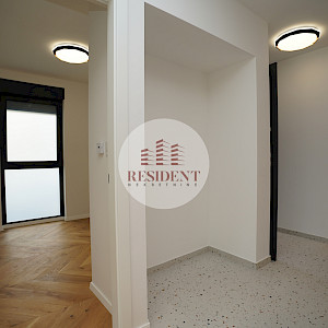 RUDEŠ 3soban stan, novogradnja, 73 m2, prizemlje, parking, terasa, BEZ PROVIZIJE