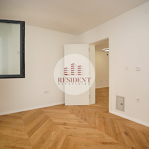 RUDEŠ 3soban stan, novogradnja, 73 m2, prizemlje, parking, terasa, BEZ PROVIZIJE