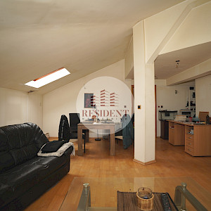 RENT - ZAGREB Center, spacious 4-room apartment 127 m2 FOR WORKERS, 4th floor, top location