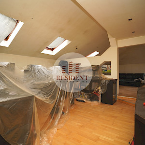 RENT - ZAGREB Center, spacious 4-room apartment 127 m2 FOR WORKERS, 4th floor, top location