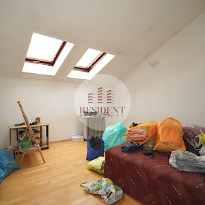 RENT - ZAGREB Center, spacious 4-room apartment 127 m2 FOR WORKERS, 4th floor, top location