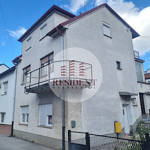 GAJEVO Spacious 3-room apartment 103 m2 + garage, 1st floor, quiet environment, terrace, balcony, parking