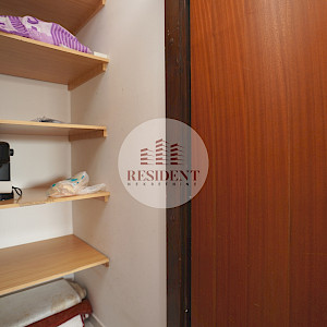 SREDIŠĆE Prostran 3soban stan 82 m2, 9. kat, top lokacija, balkon, spremište