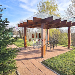 NUŠTAR Luksuzna vila 558 m2, mirno okruženje, bazen