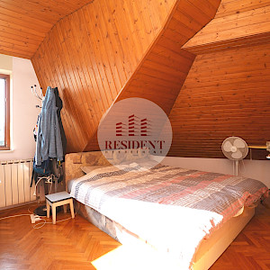 ŠALATA Ugodan 4soban stan 76 m2, 2. kat, top lokacija, vrt, BEZ PROVIZIJE