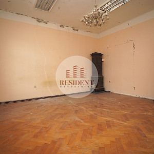 ZAGREB Center - Spacious 4-bedroom apartment 120 m2 + parking, 1st floor, top location, balcony, storage room, NO COMMISSION