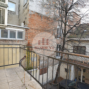 ZAGREB Center - Spacious 4-bedroom apartment 120 m2 + parking, 1st floor, top location, balcony, storage room, NO COMMISSION