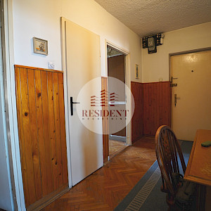 SREDNJACI Prostran 3soban stan 80 m2, 4. kat, top lokacija, loggia, BEZ PROVIZIJE