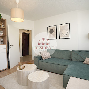 SREDNJACI Moderan 2soban stan 46 m2, 6. kat, top lokacija, spremište, BEZ PROVIZIJE