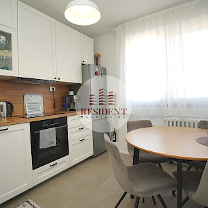 SREDNJACI Moderan 2soban stan 46 m2, 6. kat, top lokacija, spremište, BEZ PROVIZIJE