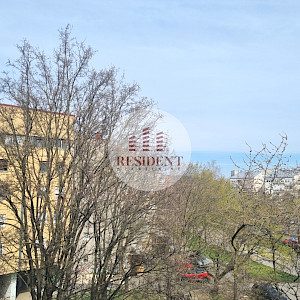 ŠPANSKO Ugodan 2soban stan 48 m2, 3. kat, loggia, spremište, BEZ PROVIZIJE