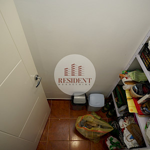 ČRNOMEREC Prostran 3soban stan 73 m2 + vrt 270 m2 + 2 parkinga, mirno okruženje, BEZ PROVIZIJE