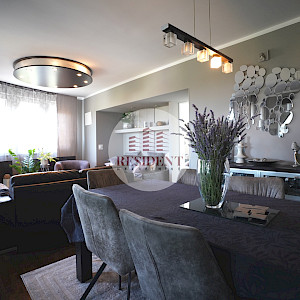 ŠPANSKO Moderan 4soban stan 90 m2, 5. kat, mirno okruženje, balkon, BEZ PROVIZIJE