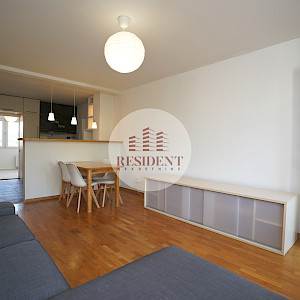 NAJAM - ŠPANSKO Komforan 3soban stan 71 m2, 4. kat, odlična lokacija, loggia