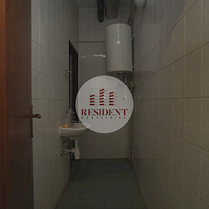 FOR RENT - MALEŠNICA Business and warehouse space 83 m2, busy street, free parking