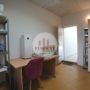 ZAPREŠIĆ Centar, ulični lokal od 30 m2, frekventna ulica