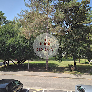 REMETINEČKI GAJ Ugodan 2soban stan 54 m2, 1. kat, spremište, BEZ PROVIZIJE