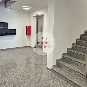 NAJAM - ŠPANSKO Moderan 2soban stan 53 m2 + GPM, 8. kat, lift, loggia