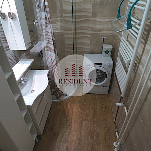 KNEŽIJA Prostran 2soban stan 56 m2, 2. kat, odlična lokacija, 2x balkona, spremište, BEZ PROVIZIJE