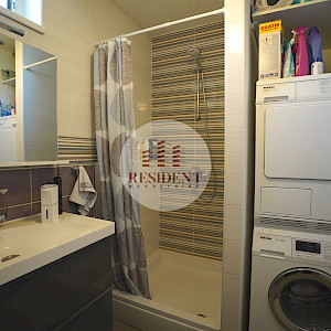 VRBANI Komforan 3soban stan 70 m2 + GARAŽA, 3. kat, top lokacija, lift, spremište