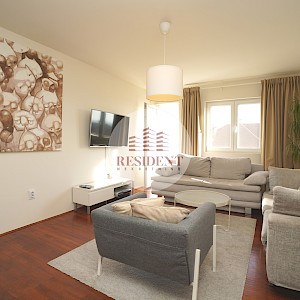 ČRNOMEREC - Vrhovec, Spacious 4-room apartment 68 m2, 3rd floor, top location, balcony, NO COMMISSION