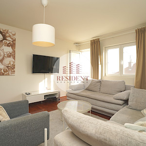 ČRNOMEREC - Vrhovec, Spacious 4-room apartment 68 m2, 3rd floor, top location, balcony, NO COMMISSION