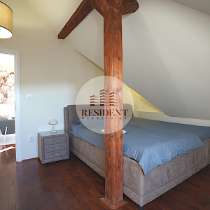 ČRNOMEREC - Vrhovec, Spacious 4-room apartment 68 m2, 3rd floor, top location, balcony, NO COMMISSION