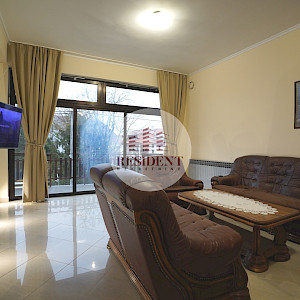 NAJAM - VRAPČE Prostran 4soban stan 135 m2, 1. kat, balkon, parking