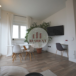 RAVNICE Cozy 2 bedroom apartment 46 m2 + parking, 3rd floor, top location, terrace