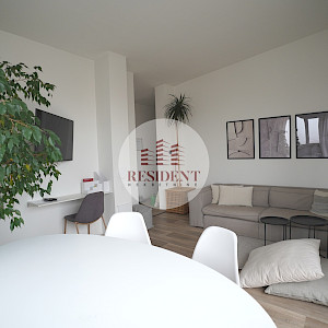 RAVNICE Cozy 2 bedroom apartment 46 m2 + parking, 3rd floor, top location, terrace