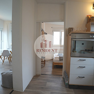 RAVNICE Cozy 2 bedroom apartment 46 m2 + parking, 3rd floor, top location, terrace