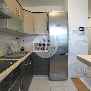 NAJAM - ŠPANSKO Ugodan 2soban stan 46 m2 + GPM, 3. kat, top lokacija, loggia