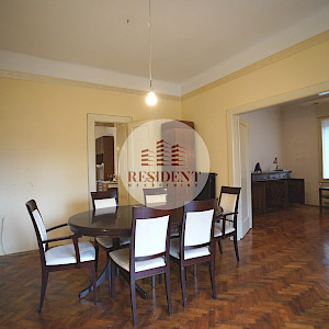 VRAPČE Obiteljska kuća 310 m2 sa 3 stana, zemljište 690 m2, BEZ PROVIZIJE