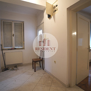 VRAPČE Obiteljska kuća 310 m2 sa 3 stana, zemljište 690 m2, BEZ PROVIZIJE