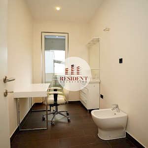 BLATO Luksuzna obiteljska kuća 323 m2, mirno okruženje, BEZ PROVIZIJE