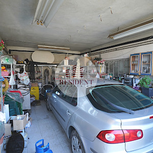 SELNICA ŠĆITARJEVSKA dvije kuće + pomoćni objekti, zemljište 4850 m2, blizu Zračne luke Zagreb