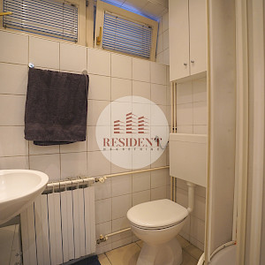 TREŠNJEVKA 3soban stan / ured 52 m2, 1. kat, top lokacija, loggia, spremište, BEZ PROVIZIJE