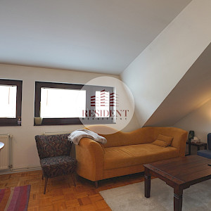 VELIKA GORICA Centar - Ugodan 4soban stan 73 m2, 2. kat, mirno okruženje, 2x parkinga