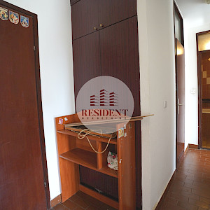 ŠPANSKO Ugodan 3soban stan 62 m2, 2. kat, top lokacija, balkon, spremište, BEZ PROVIZIJE