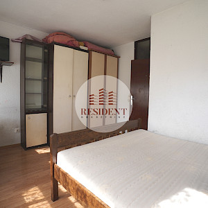 ŠPANSKO Ugodan 3soban stan 62 m2, 2. kat, top lokacija, balkon, spremište, BEZ PROVIZIJE