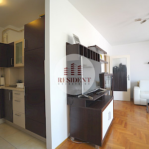 STENJEVEC Funkcionalan 1soban stan 40 m2, 3.kat, parking, spremište, BEZ PROVIZIJE